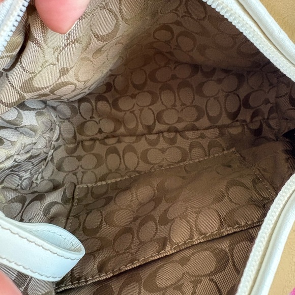 🌸Coach mini🌸 - Picture 5 of 5